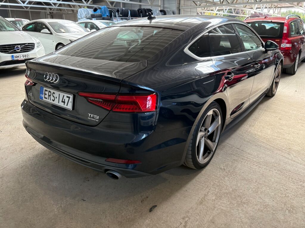 Audi A5 2017 Sininen