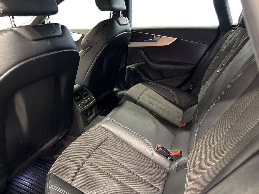 Audi A5 2017 Sininen
