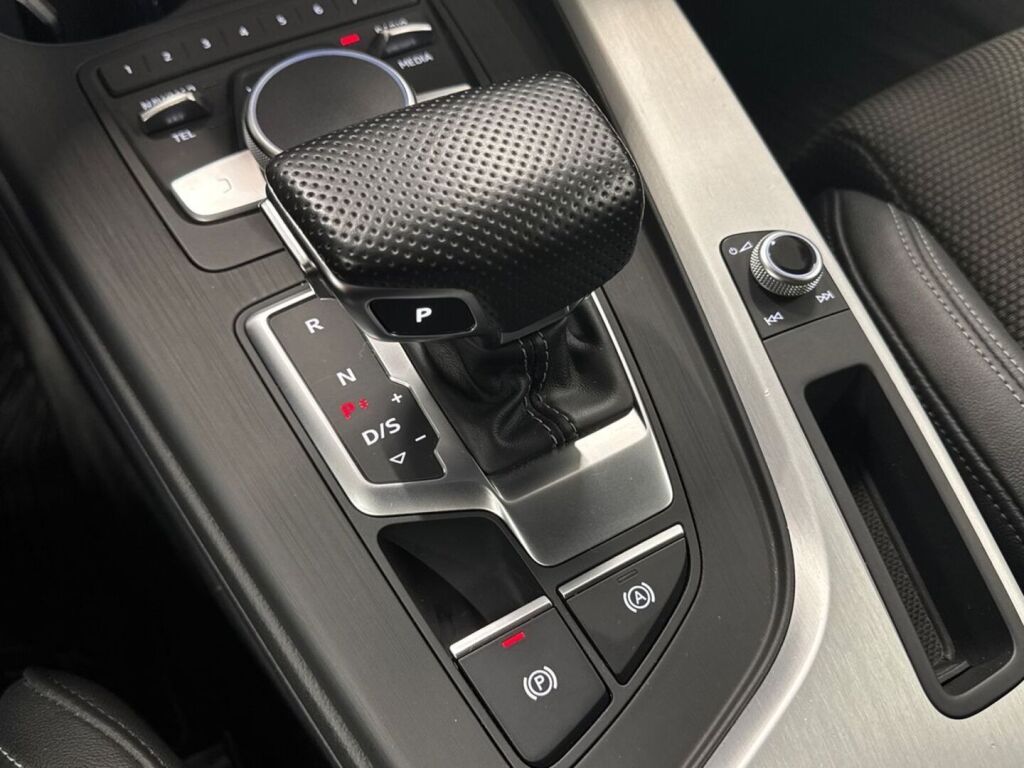 Audi A5 2017 Sininen