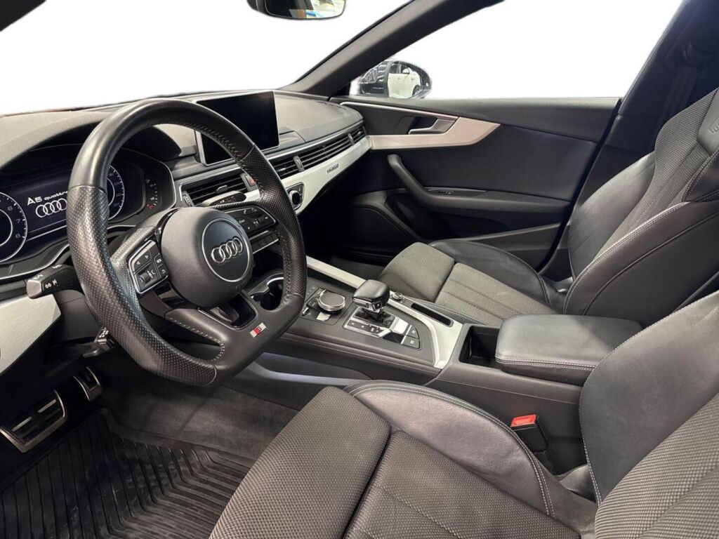 Audi A5 2017 Sininen