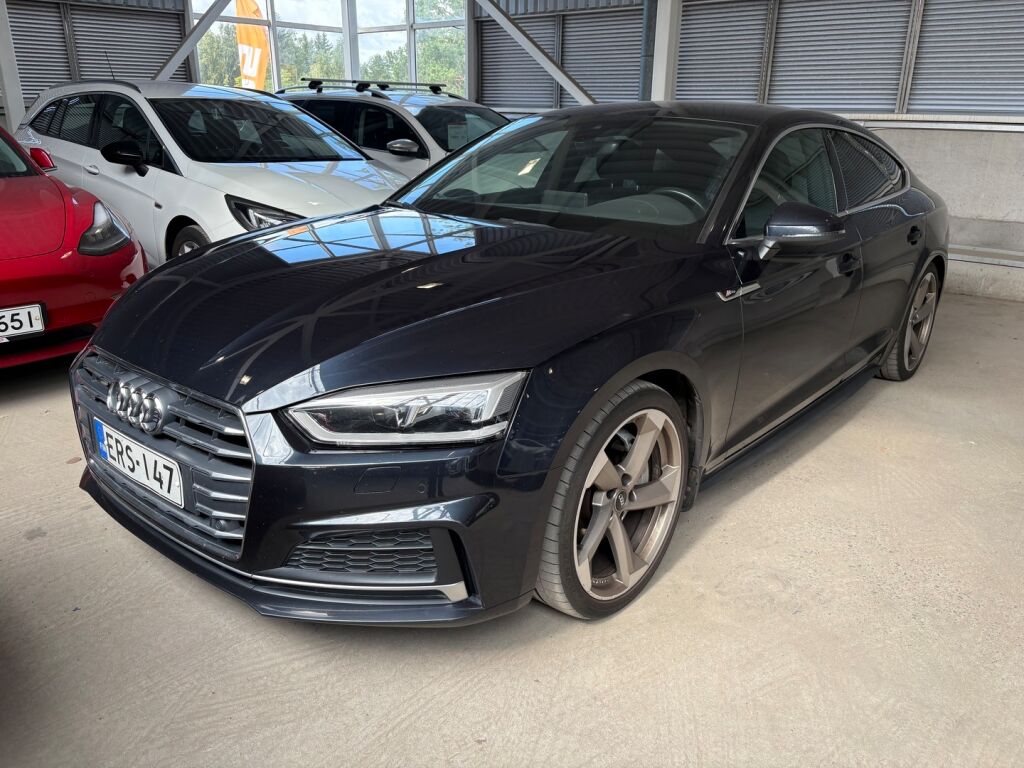 Audi A5 2017 Sininen