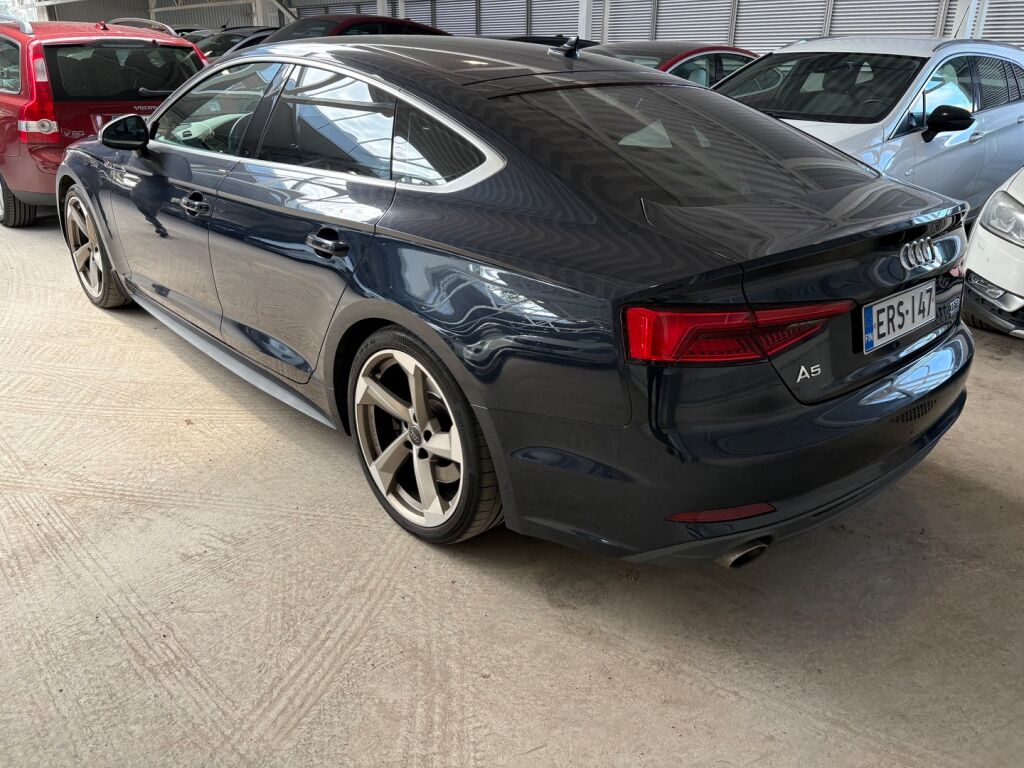 Audi A5 2017 Sininen