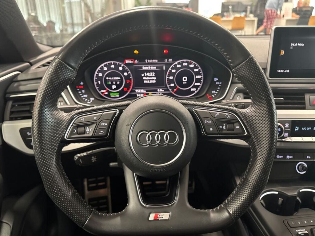 Audi A5 2017 Sininen
