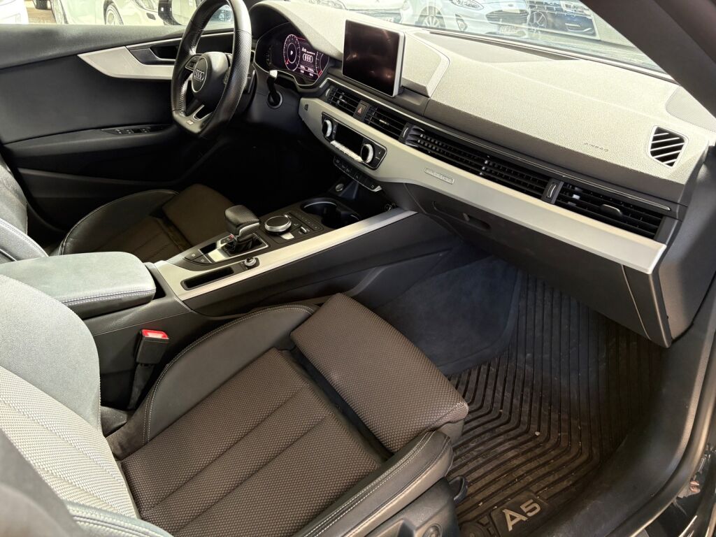 Audi A5 2017 Sininen