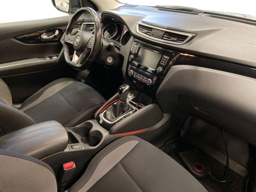 Nissan Qashqai 2020 Musta