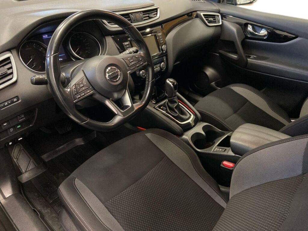 Nissan Qashqai 2020 Musta