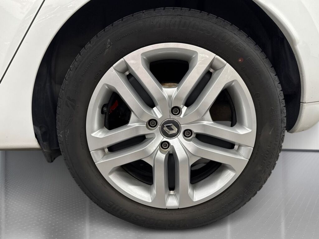 Renault Clio 2019 Valkoinen