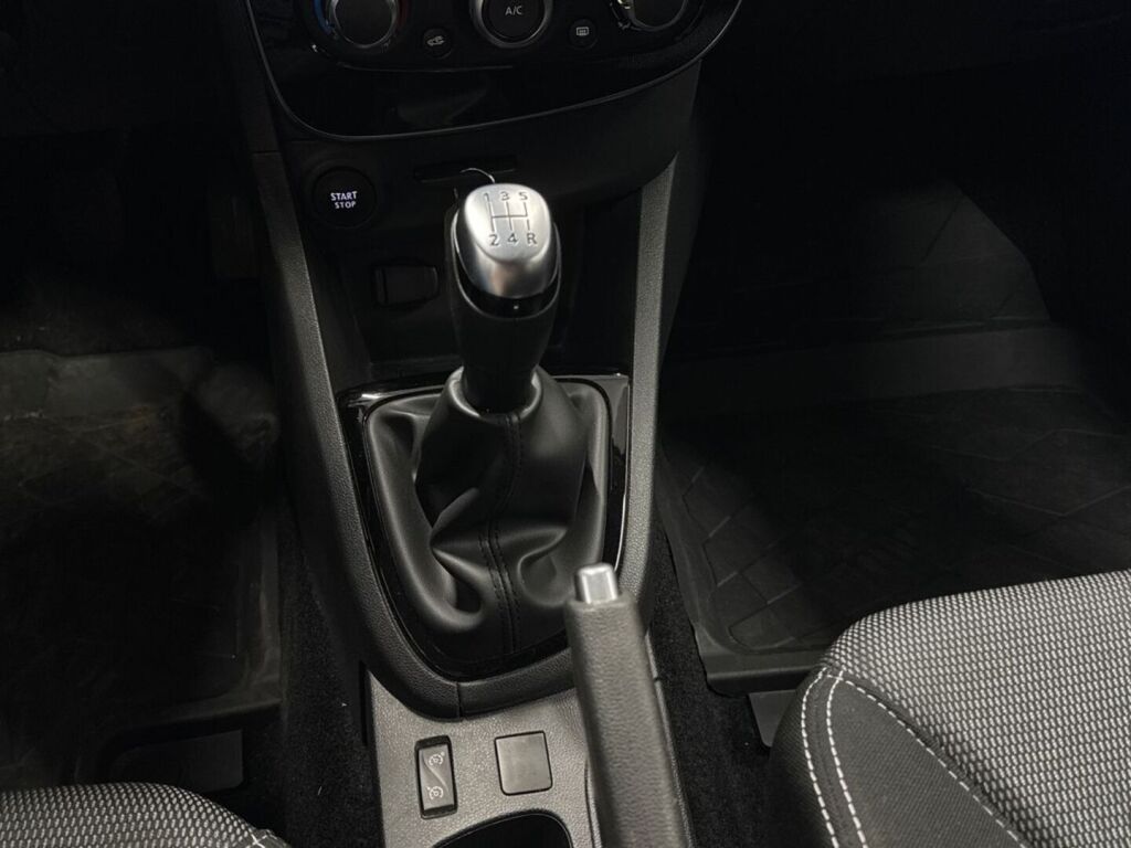 Renault Clio 2019 Valkoinen