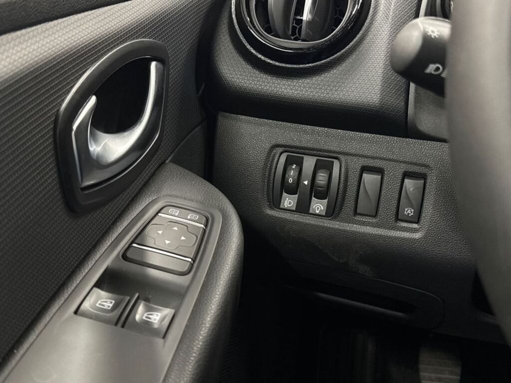Renault Clio 2019 Valkoinen