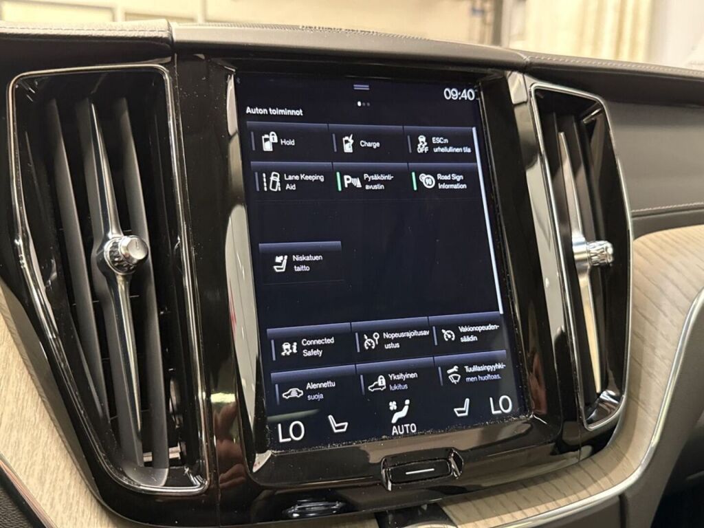 Volvo XC60 2020 Sininen