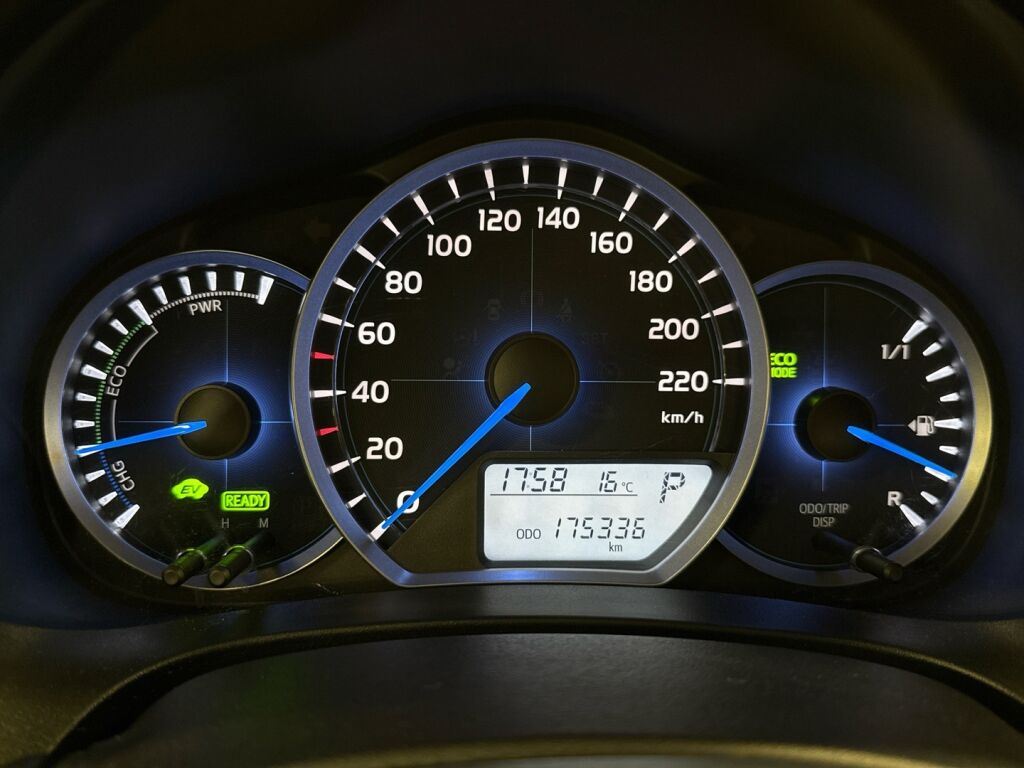 Toyota Yaris 2012 Harmaa