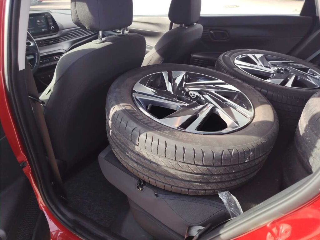 Hyundai i20 Hatchback 2022 Punainen