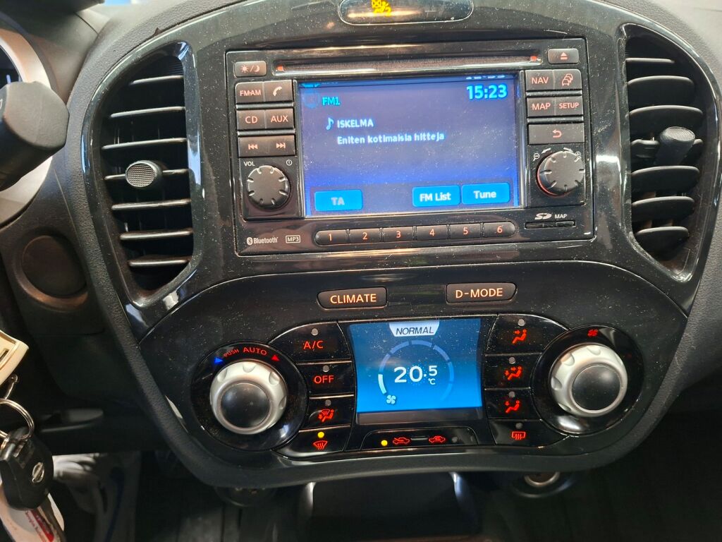 Nissan Juke 2012 Musta
