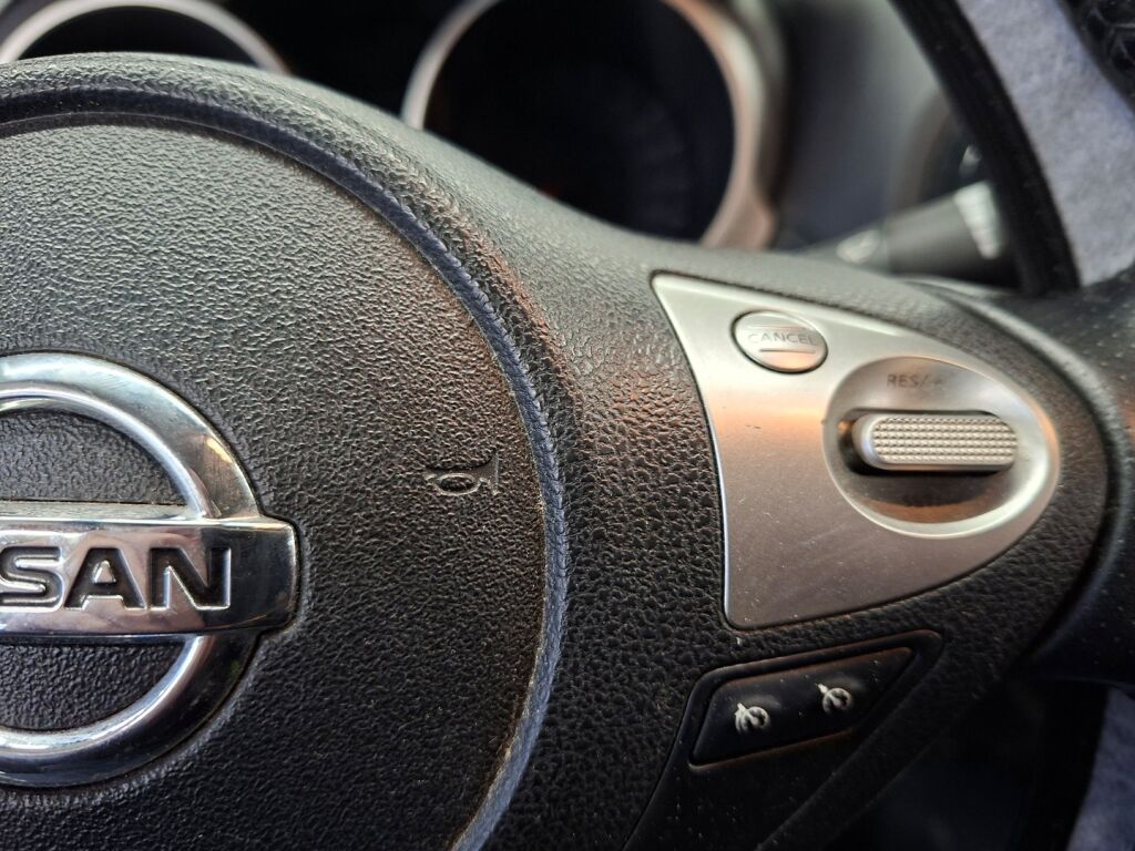 Nissan Juke 2012 Musta