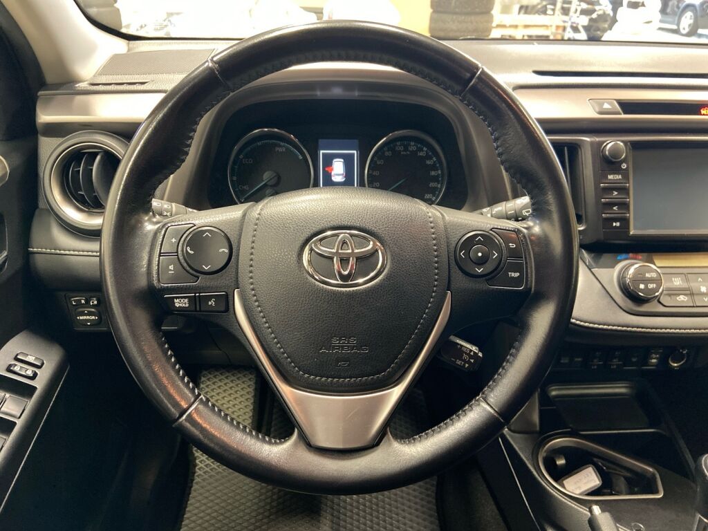 Toyota RAV4 2017 Musta