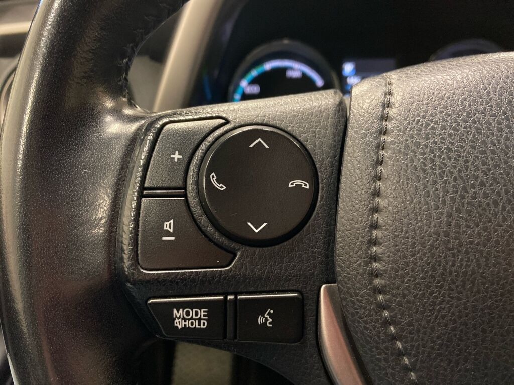 Toyota RAV4 2017 Musta