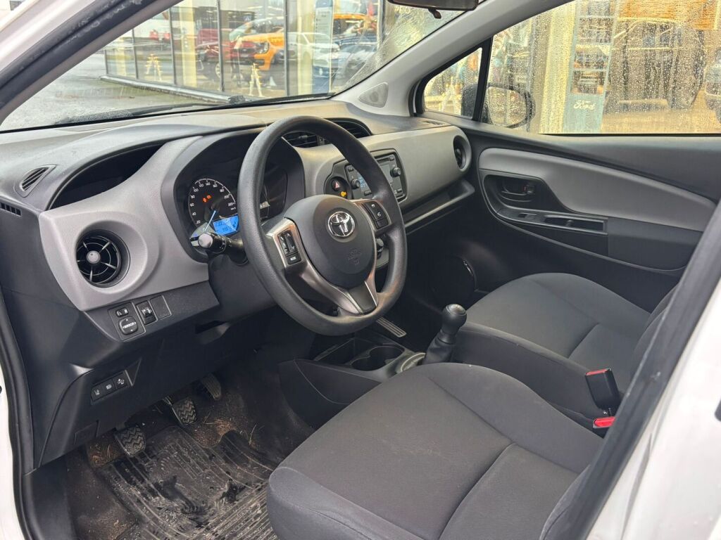Toyota Yaris 2019 Valkoinen