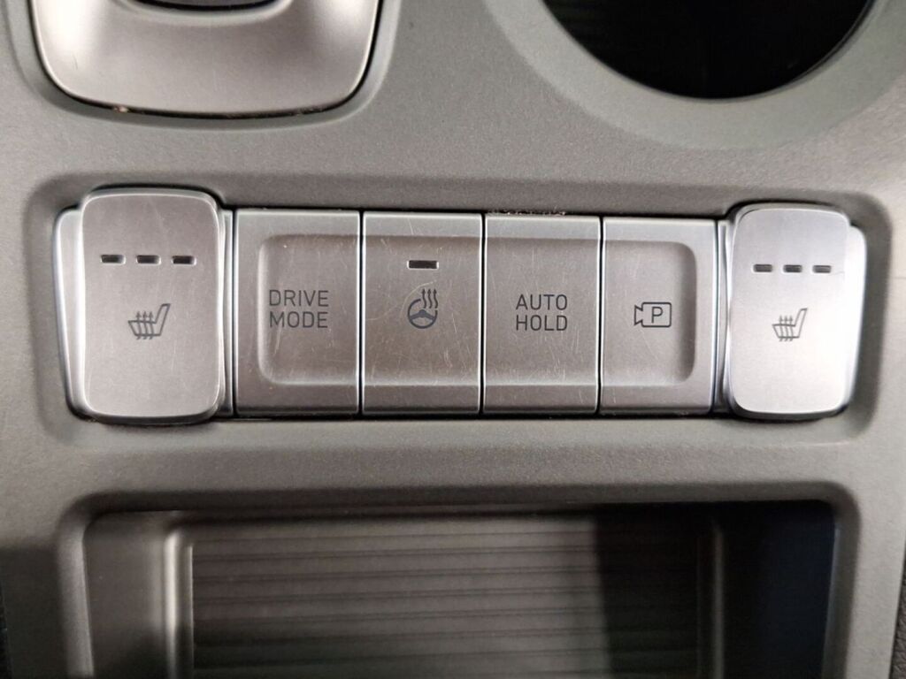 Hyundai KONA 2023 Harmaa