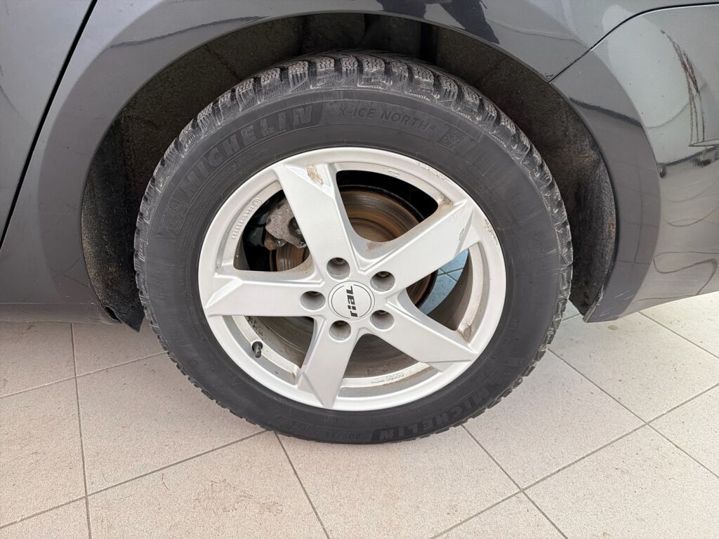 Skoda Octavia 2019 Musta