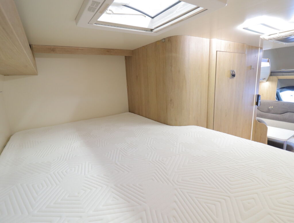 Ci ELLIOT 79 M 2020 Valkoinen