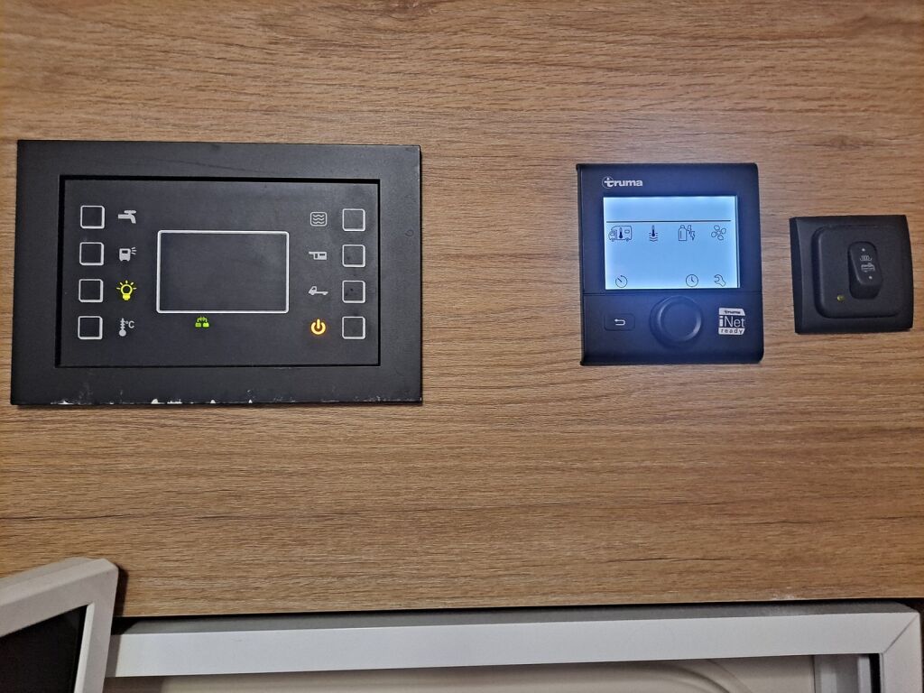 Ci ELLIOT 79 M 2020 Valkoinen