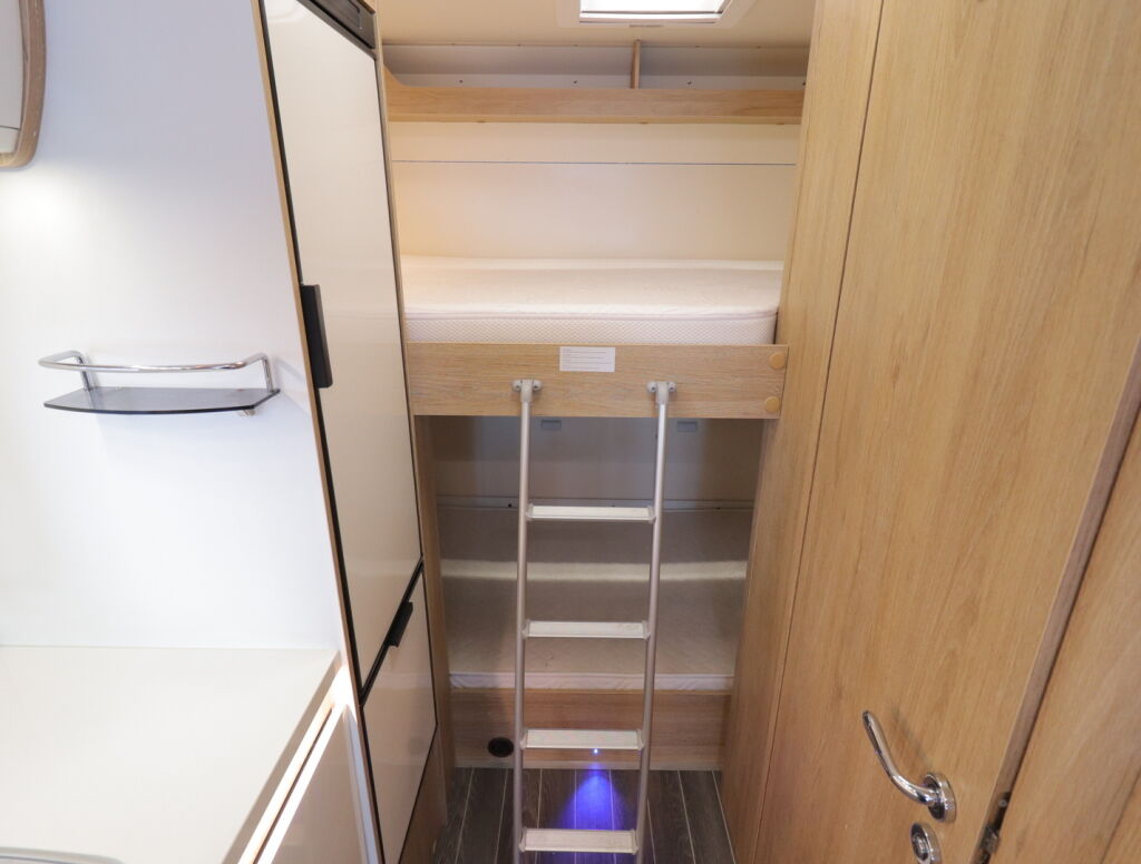 Ci ELLIOT 79 M 2020 Valkoinen