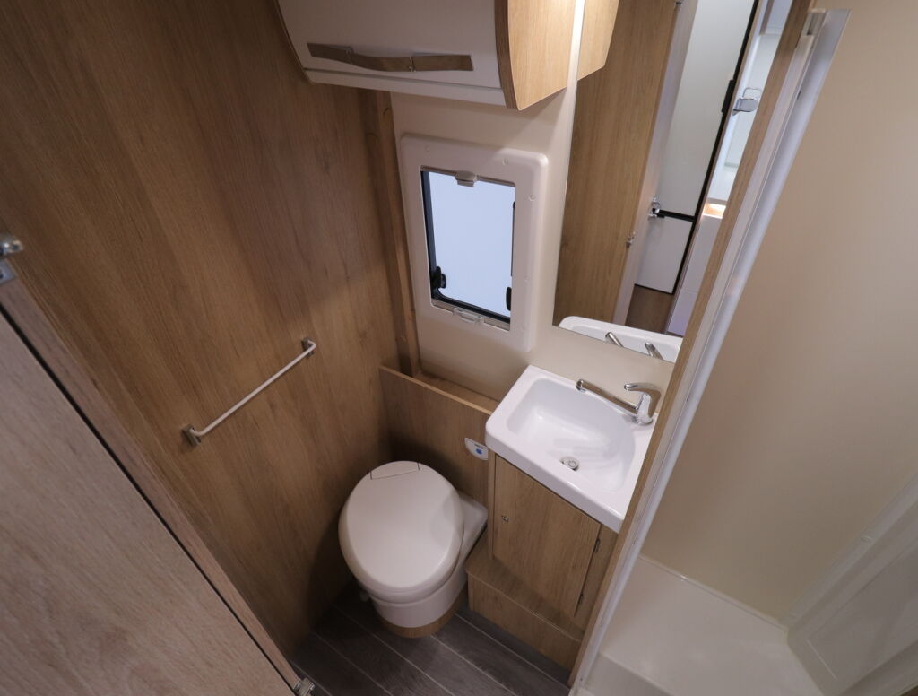 Ci ELLIOT 79 M 2020 Valkoinen