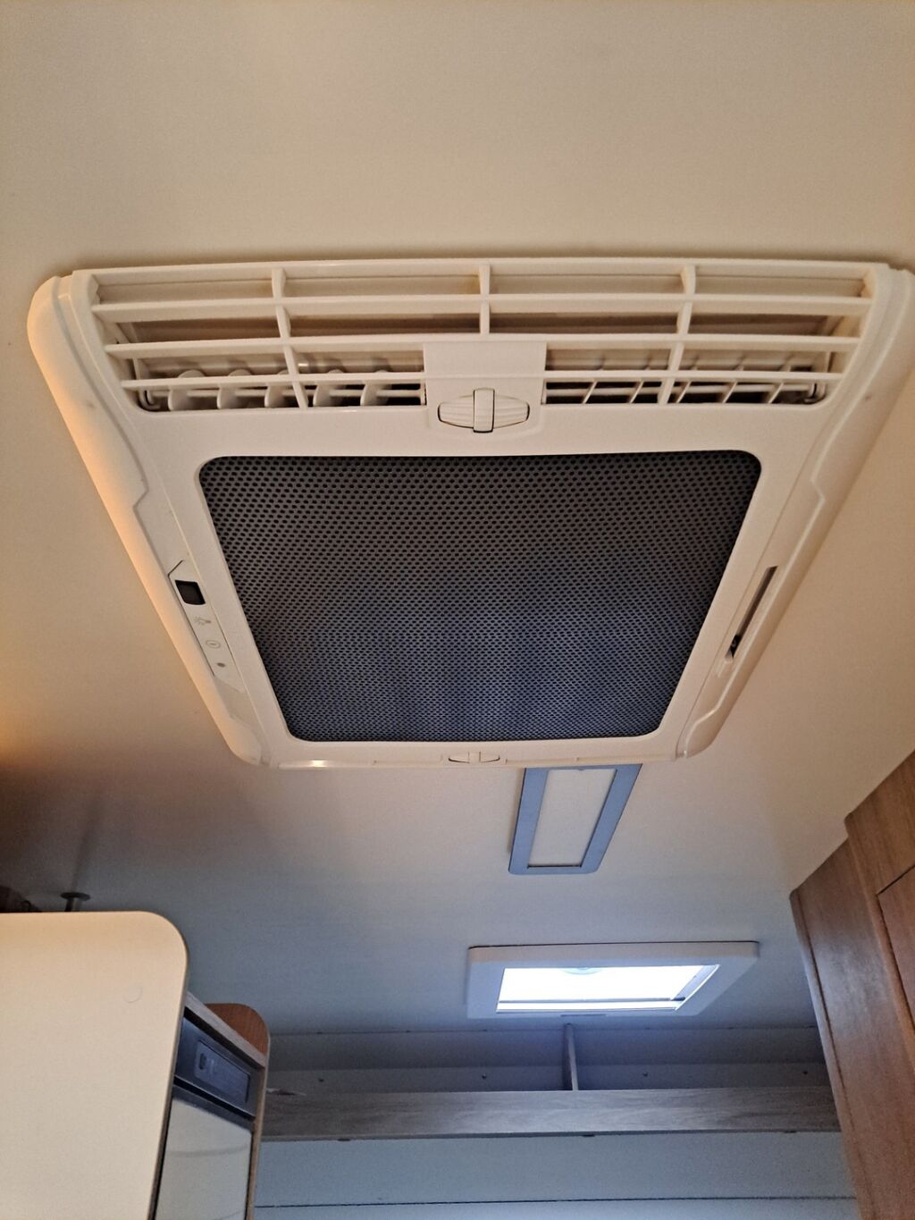 Ci ELLIOT 79 M 2020 Valkoinen