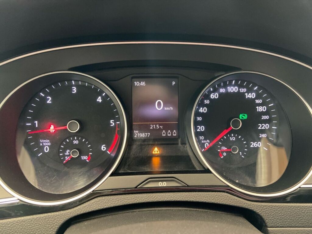 Volkswagen Passat 2015 Valkoinen