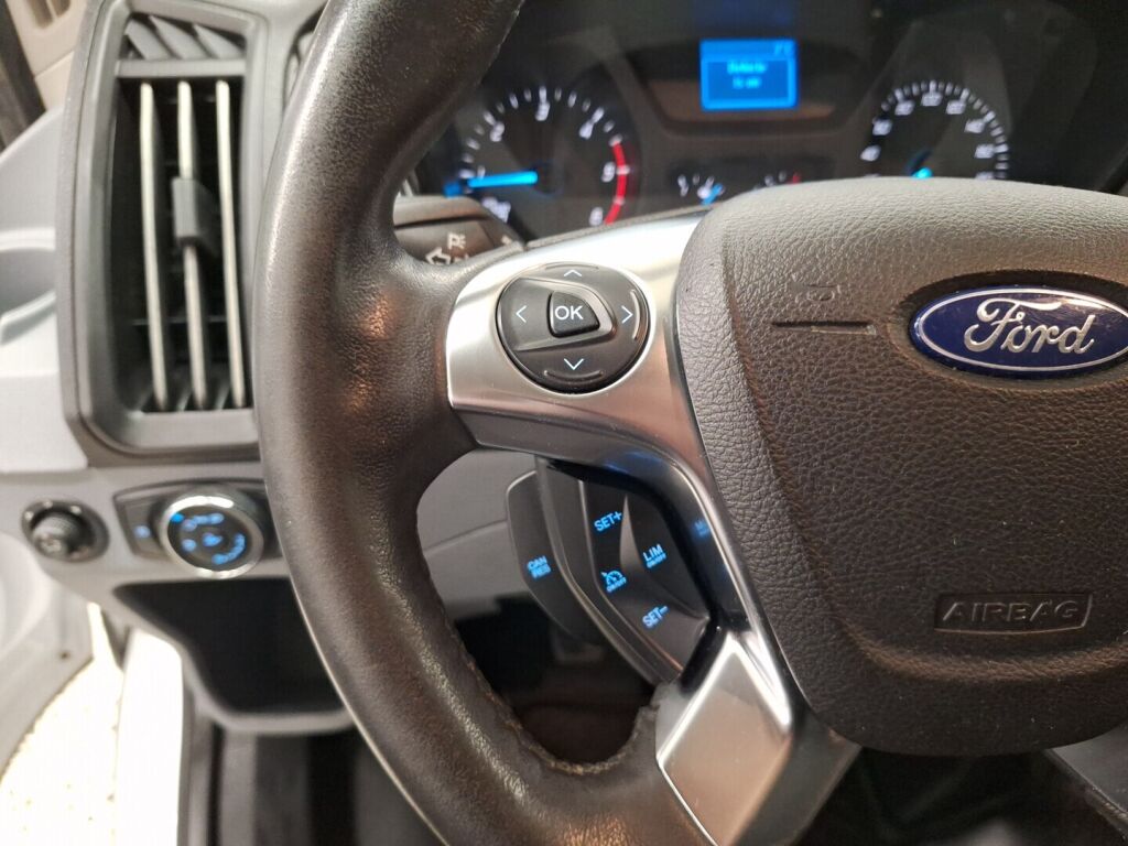 Ford Transit 2018 Valkoinen
