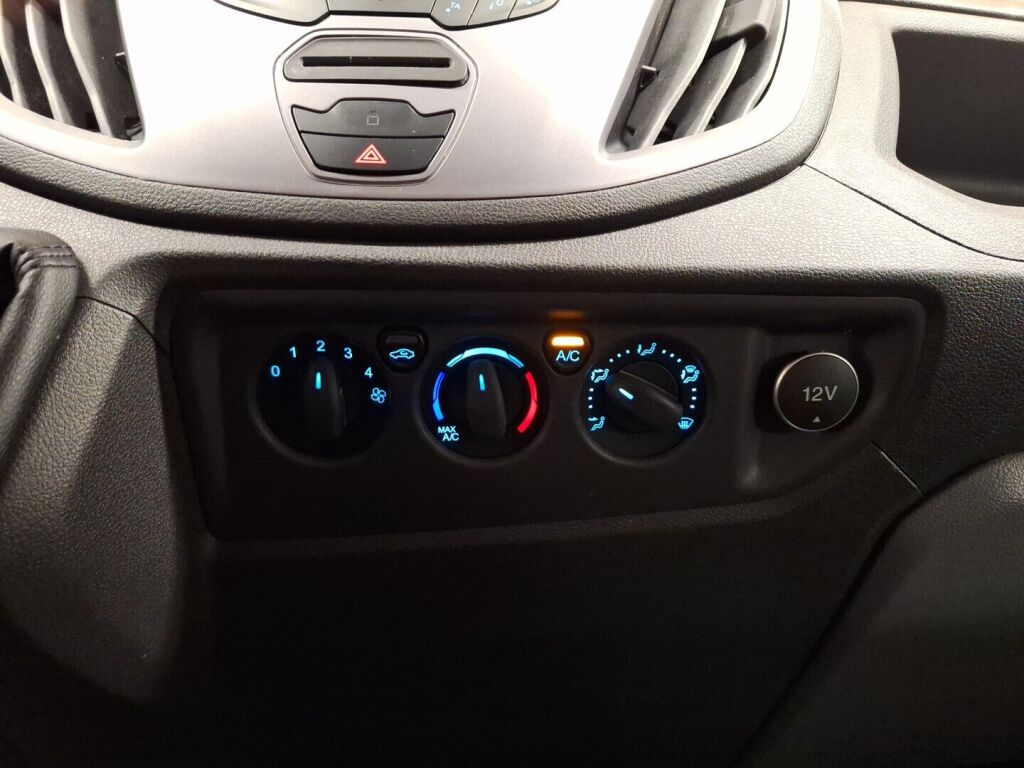 Ford Transit 2018 Valkoinen