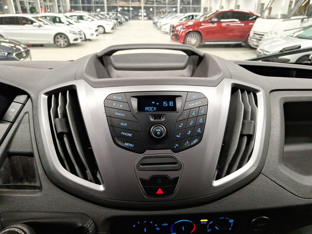 Ford Transit 2018 Valkoinen