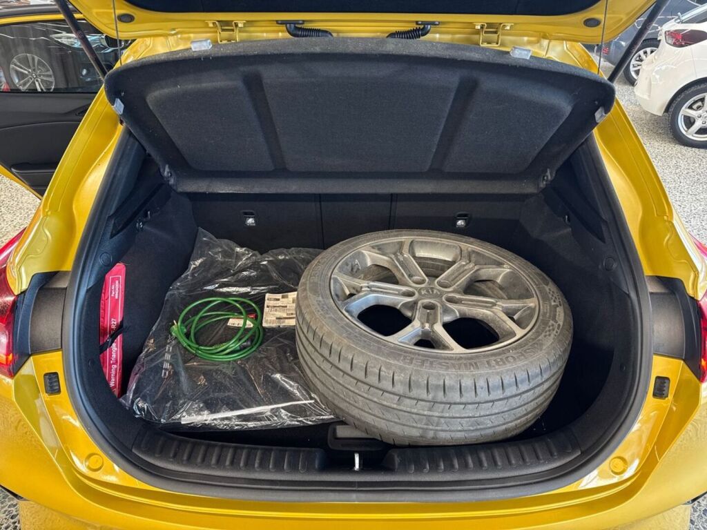 Kia XCeed 2020 Keltainen