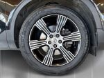 Volvo XC40 2020 Musta