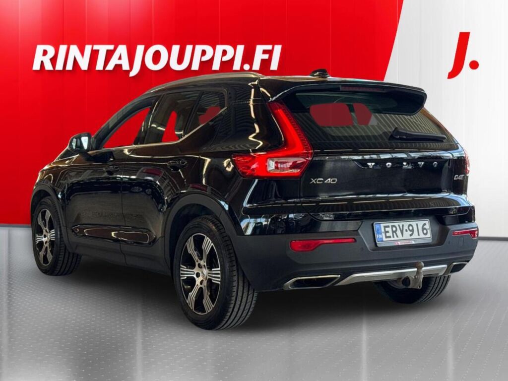 Volvo XC40 2020 Musta