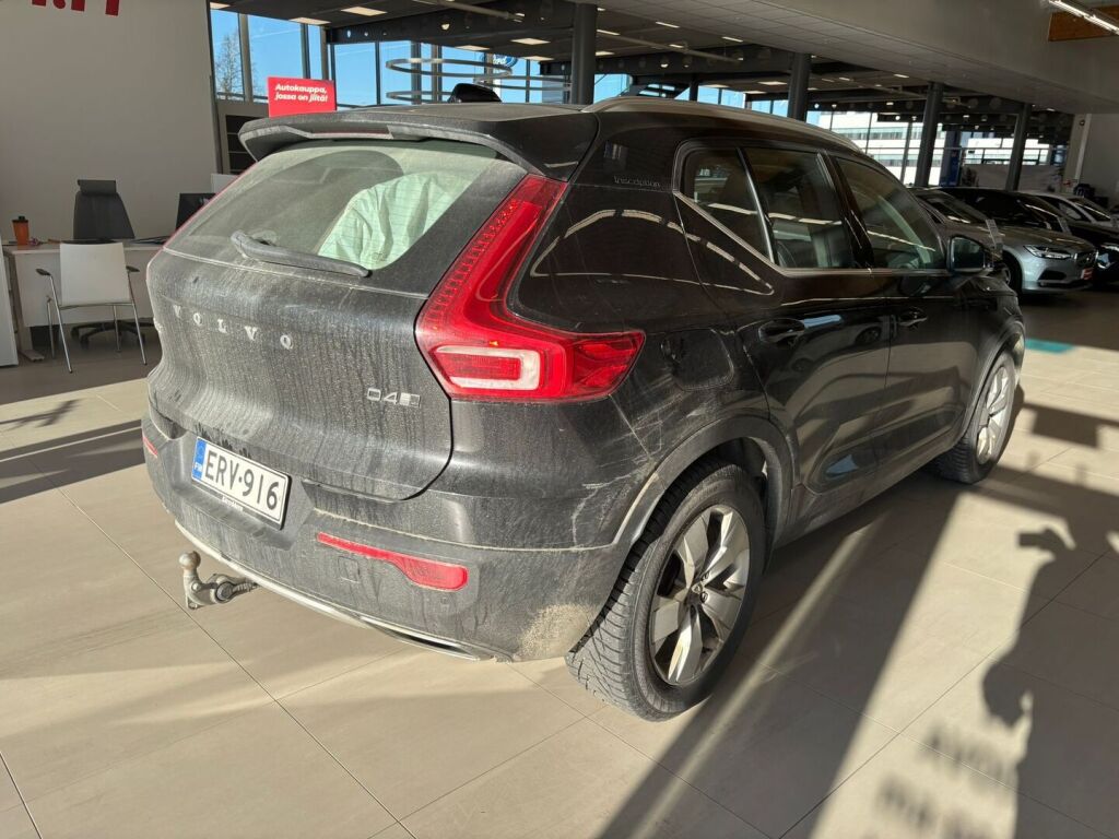 Volvo XC40 2020 Musta