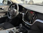 Volvo V60 2020 Musta