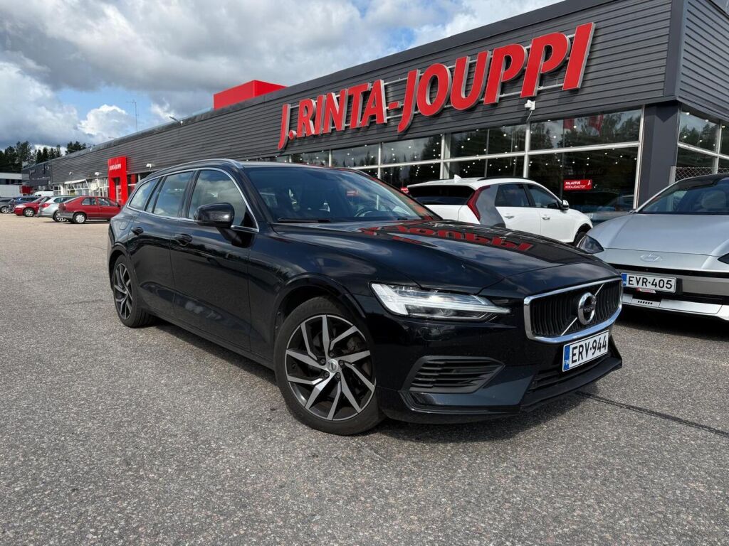 Volvo V60 2020 Musta