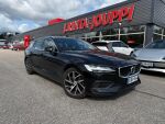 Volvo V60 2020 Musta