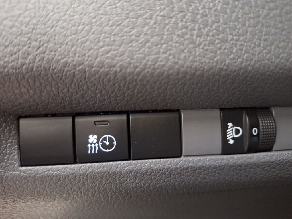 Opel Vivaro 2020 Harmaa