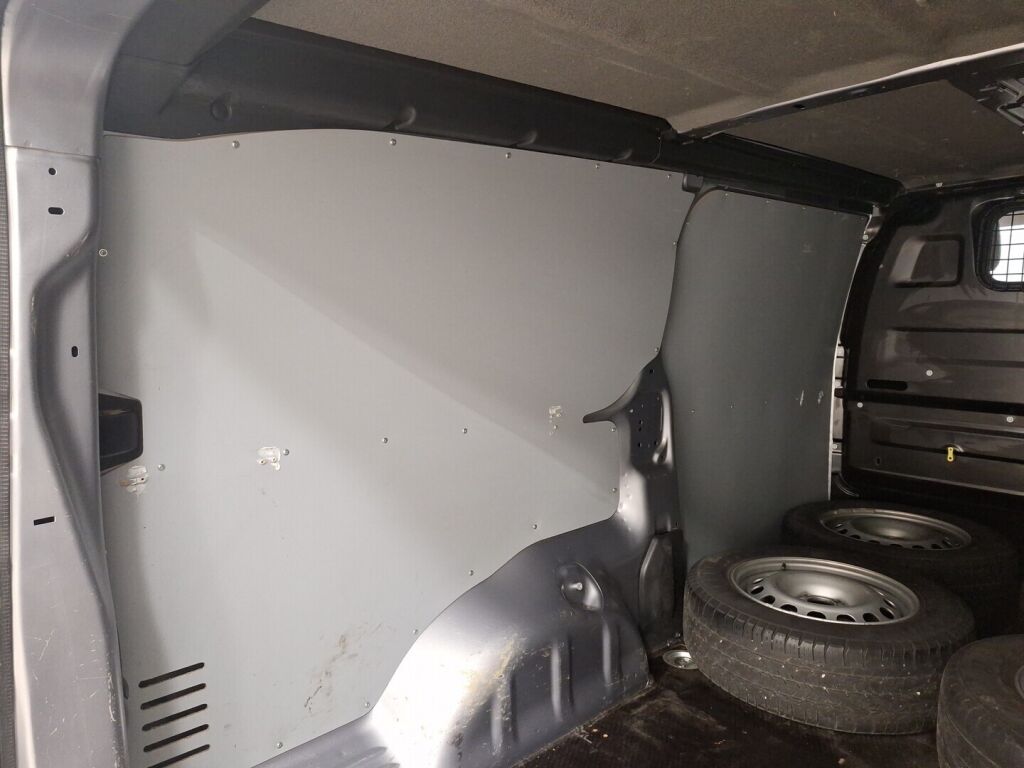 Opel Vivaro 2020 Harmaa