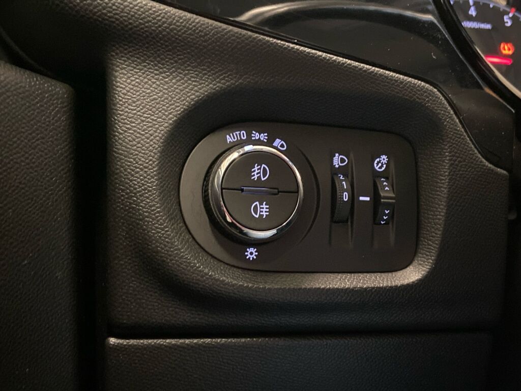 Opel Corsa 2020 Valkoinen