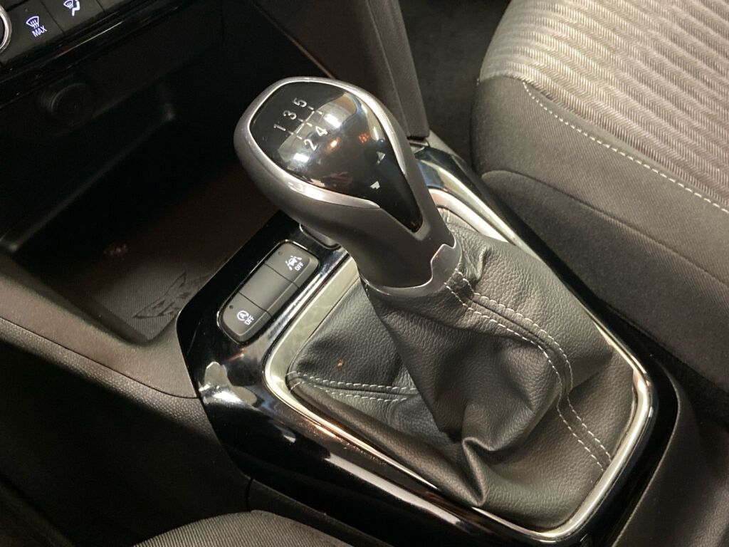 Opel Corsa 2020 Punainen