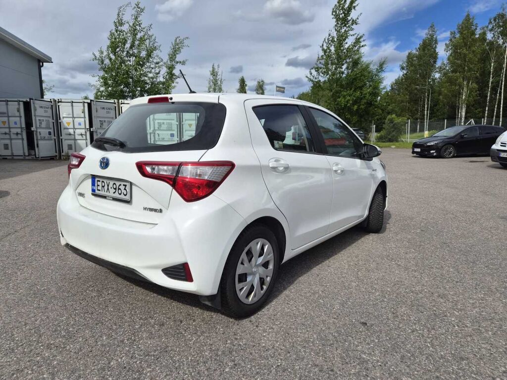Toyota Yaris 2020 Valkoinen