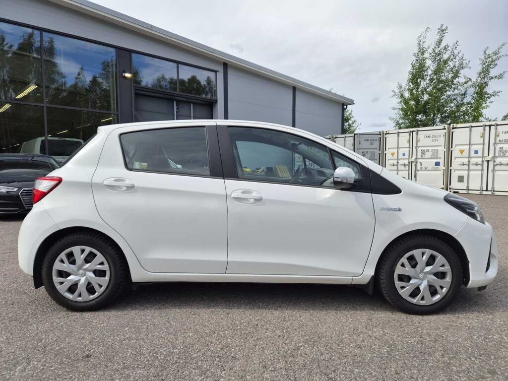 Toyota Yaris 2020 Valkoinen