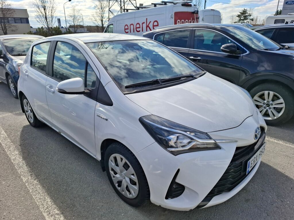 Toyota Yaris 2020 Valkoinen