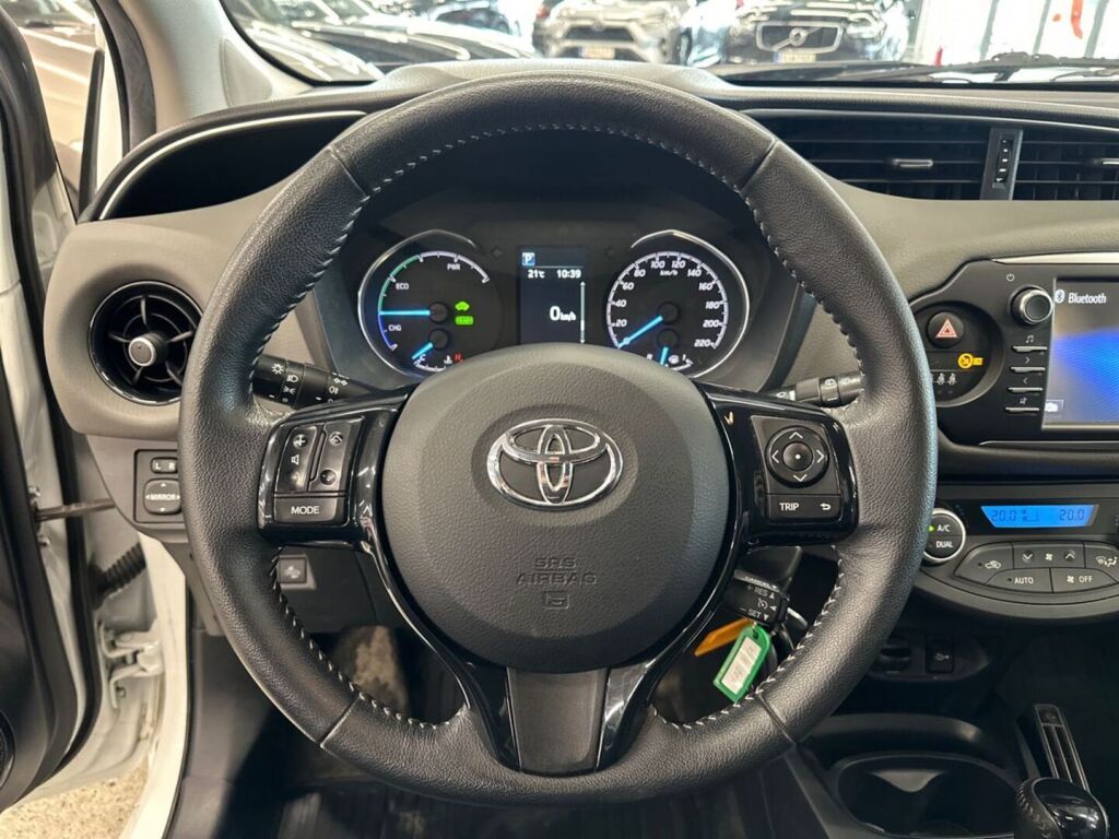 Toyota Yaris 2020 Valkoinen