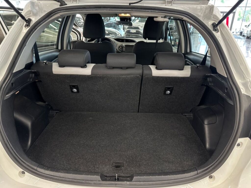 Toyota Yaris 2020 Valkoinen