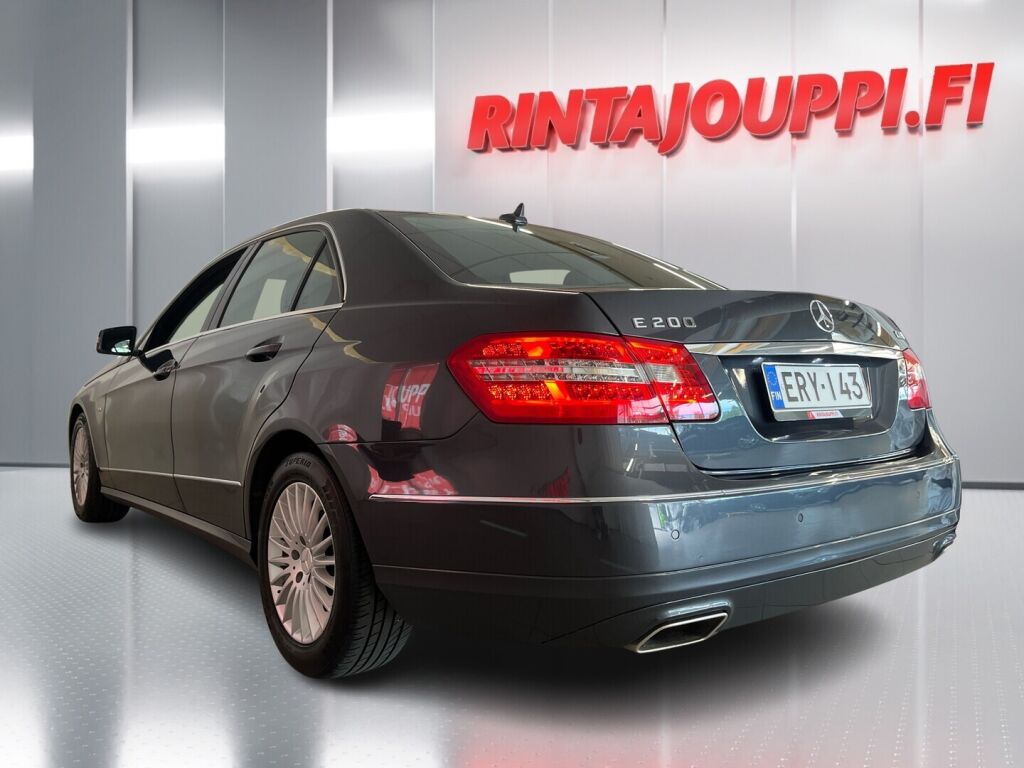 Mercedes-Benz E 2012 Harmaa