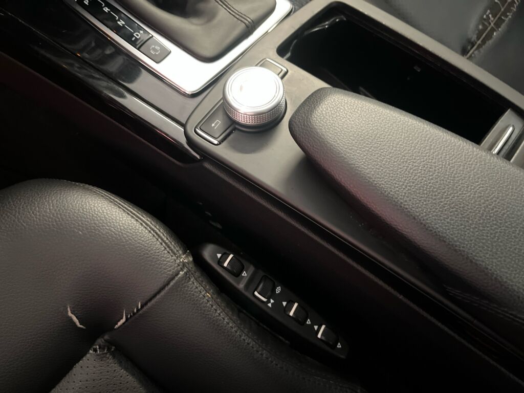 Mercedes-Benz E 2012 Harmaa